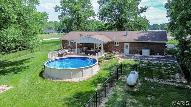 4734 Drda Lane, Edwardsville, IL 62025