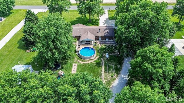 4734 Drda Lane, Edwardsville, IL 62025
