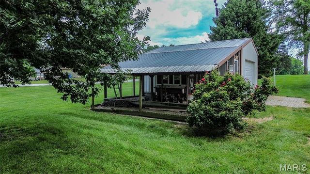 4734 Drda Lane, Edwardsville, IL 62025