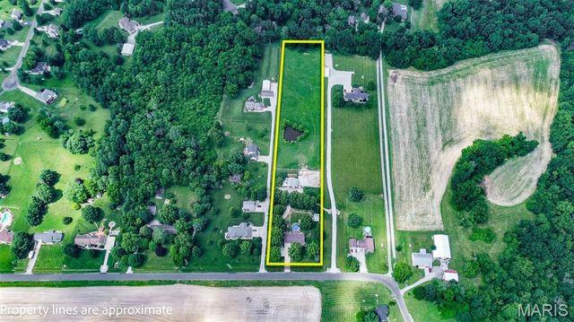 4734 Drda Lane, Edwardsville, IL 62025