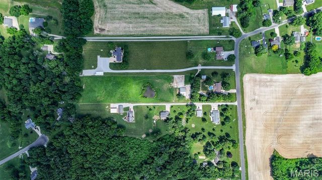 4734 Drda Lane, Edwardsville, IL 62025