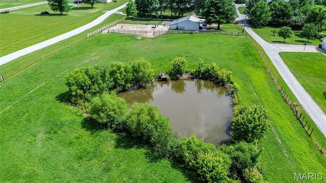 4734 Drda Lane, Edwardsville, IL 62025