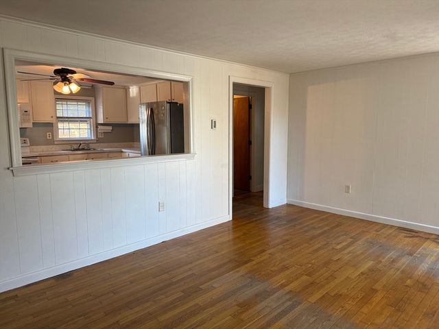 5 Huckleberry Ln, Barnstable, MA 02648