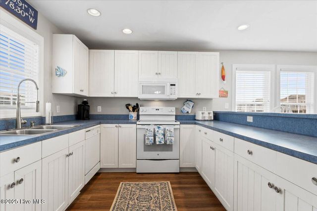 436 Ocean Boulevard W, Holden Beach, NC 28462