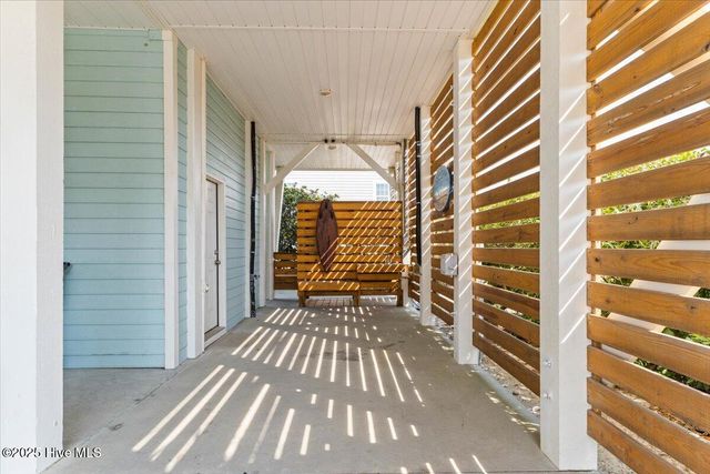 436 Ocean Boulevard W, Holden Beach, NC 28462