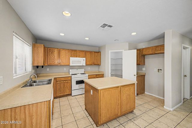 12548 W CHARTER OAK Road, El Mirage, AZ 85335