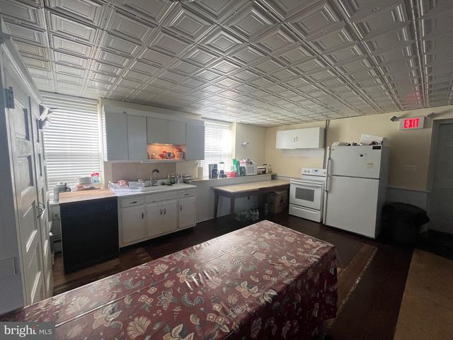 615 HADDONFIELD BERLIN RD, Voorhees, NJ 08043