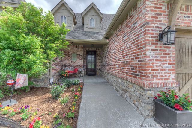 9505 N 144th East Avenue, Owasso, OK 74055