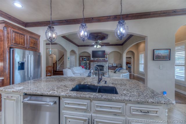 9505 N 144th East Avenue, Owasso, OK 74055