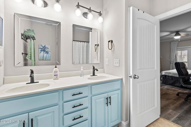 100 Gateway Condos Drive Unit 115, Surf City, NC 28445