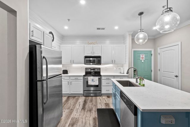 100 Gateway Condos Drive Unit 115, Surf City, NC 28445