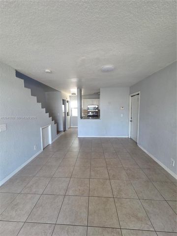 46 SE 10th Street 3, Deerfield Beach, FL 33441