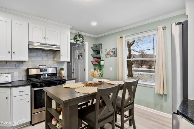 204 Heckeler Drive, Glenville, NY 12302