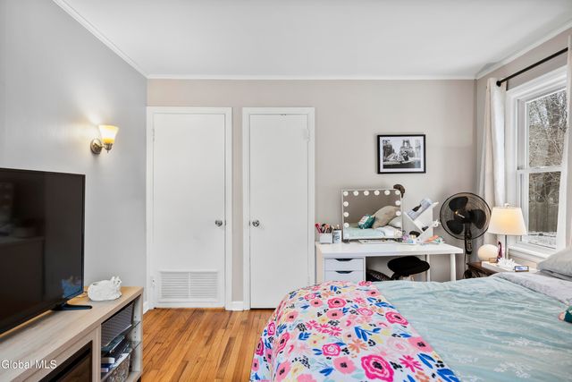 204 Heckeler Drive, Glenville, NY 12302