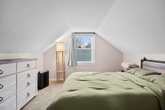 204 Heckeler Drive, Glenville, NY 12302