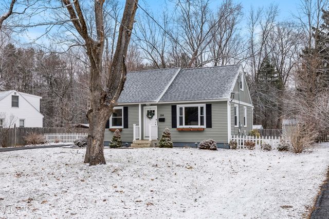 204 Heckeler Drive, Glenville, NY 12302