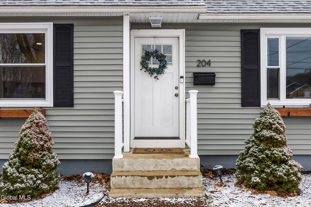 204 Heckeler Drive, Glenville, NY 12302