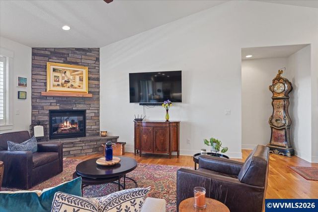 2221 Tuscana Av S, Salem, OR 97306