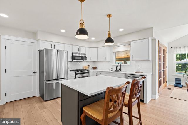 5117 DOWNS RUN, Pipersville, PA 18947