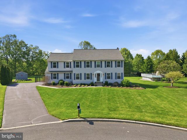 5117 DOWNS RUN, Pipersville, PA 18947