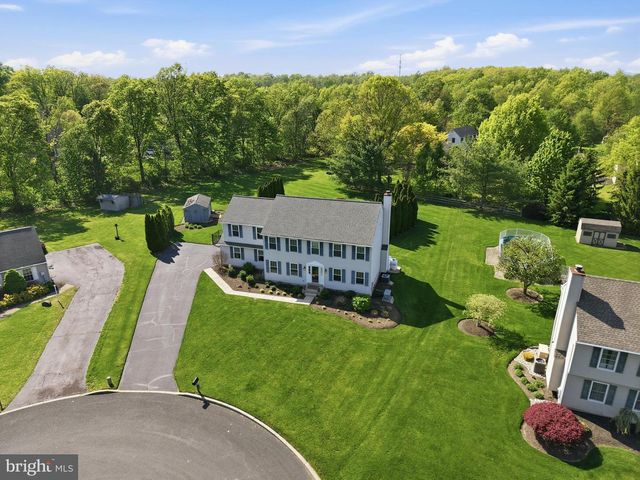 5117 DOWNS RUN, Pipersville, PA 18947