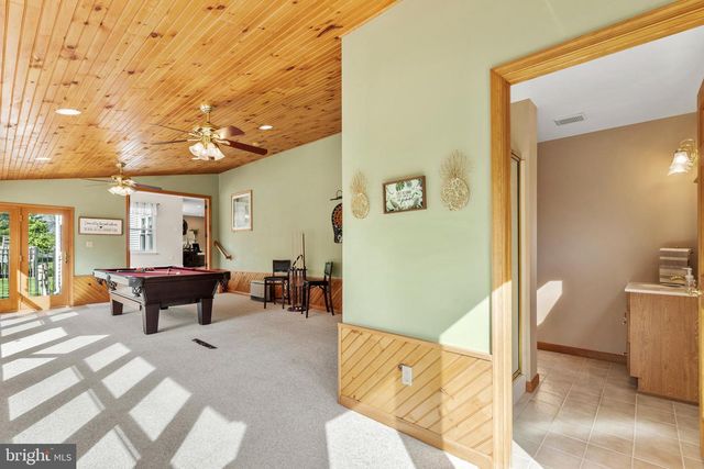 5117 DOWNS RUN, Pipersville, PA 18947