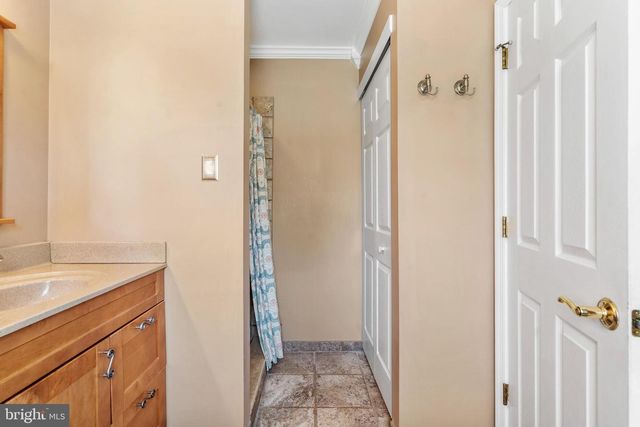 5117 DOWNS RUN, Pipersville, PA 18947