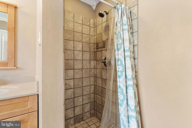 5117 DOWNS RUN, Pipersville, PA 18947