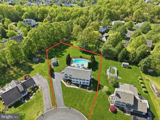 5117 DOWNS RUN, Pipersville, PA 18947