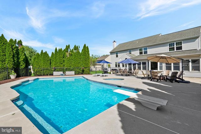 5117 DOWNS RUN, Pipersville, PA 18947