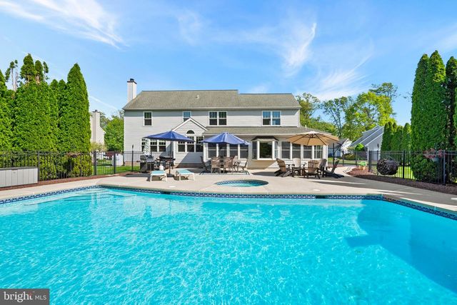5117 DOWNS RUN, Pipersville, PA 18947