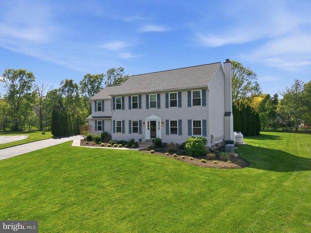 5117 DOWNS RUN, Pipersville, PA 18947
