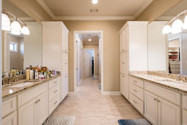 23 Belles Fleurs Circle, Little Rock, AR 72223