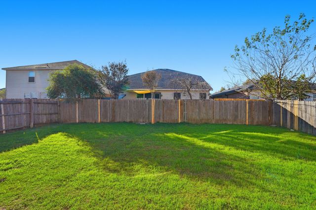 10405 Hideaway Trail, Fort Worth, TX 76131