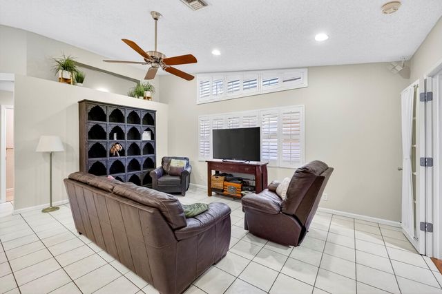 1210 Fairfax Ct, Weston, FL 33326