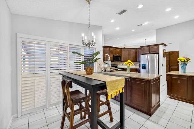 1210 Fairfax Ct, Weston, FL 33326