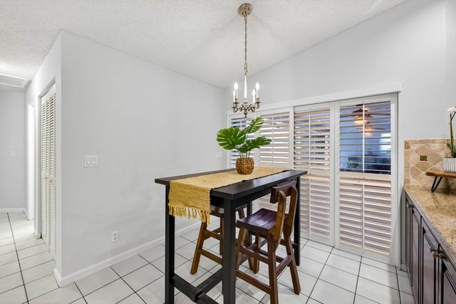 1210 Fairfax Ct, Weston, FL 33326