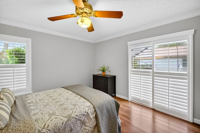 1210 Fairfax Ct, Weston, FL 33326