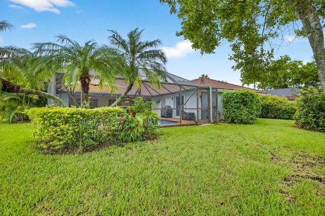 1210 Fairfax Ct, Weston, FL 33326
