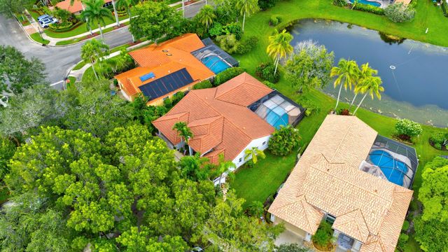 1210 Fairfax Ct, Weston, FL 33326