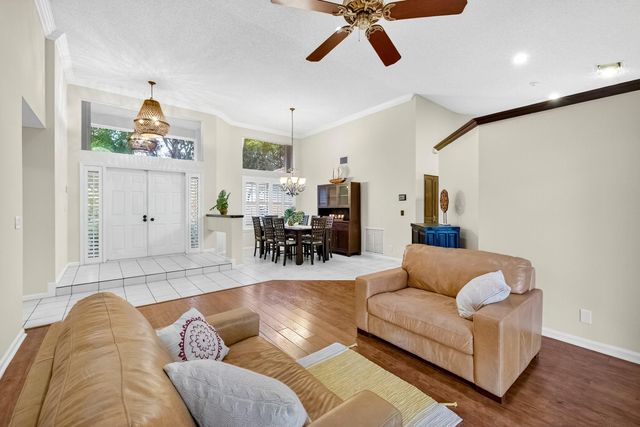 1210 Fairfax Ct, Weston, FL 33326