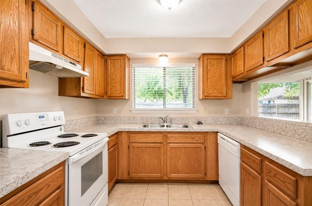 5734 Flax Bourton Street, Humble, TX 77346