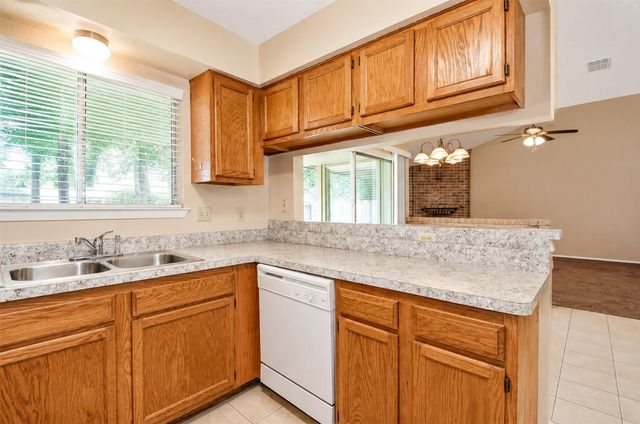 5734 Flax Bourton Street, Humble, TX 77346