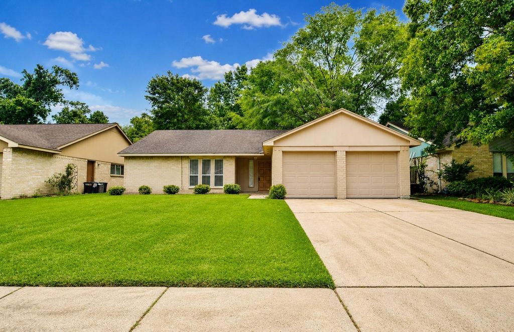 5734 Flax Bourton Street, Humble, TX 77346