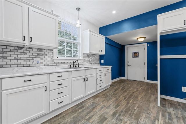 5508 Paloma Avenue, Kansas City, MO 64128