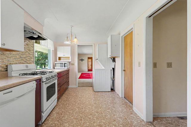 1249 W Washington Avenue, Alpena Twp, MI 49707
