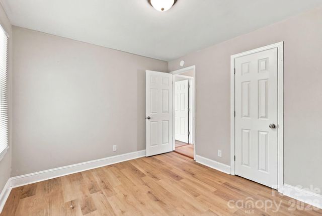3708 Carlyle Drive, Charlotte, NC 28208