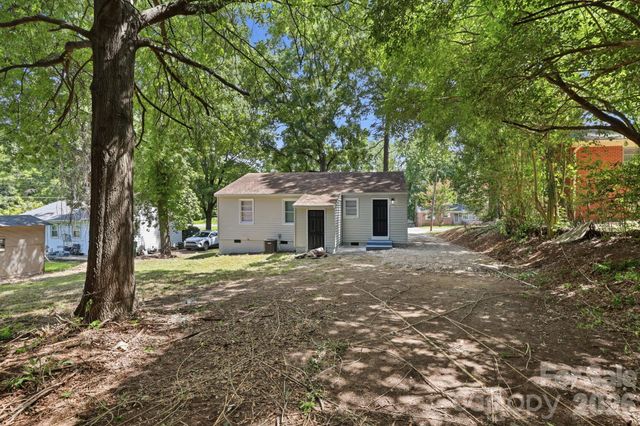 3708 Carlyle Drive, Charlotte, NC 28208