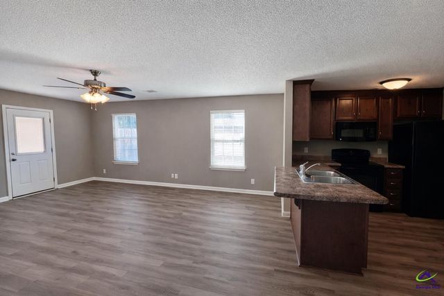 220 Station Way, Warner Robins, GA 31088