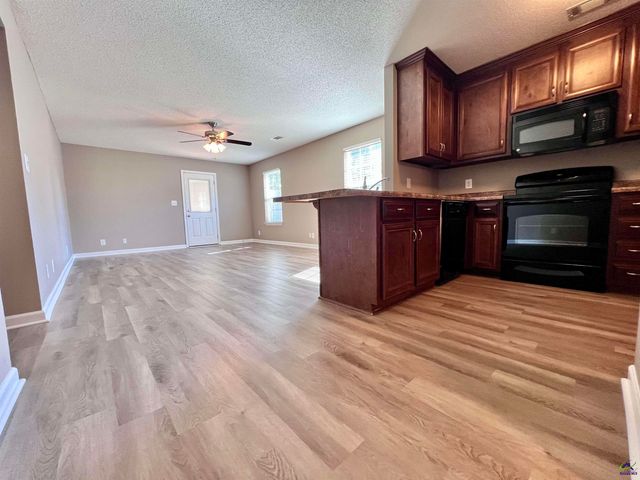 220 Station Way, Warner Robins, GA 31088